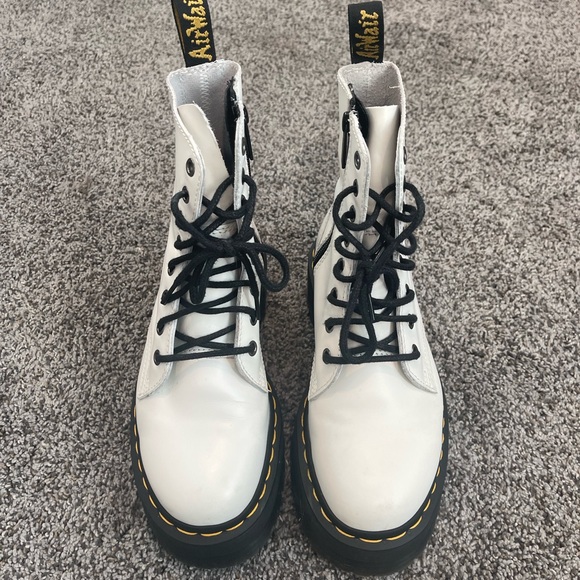 White platform Doc Martens. Size 6. Worn once, perfect condition. - Picture 2 of 7